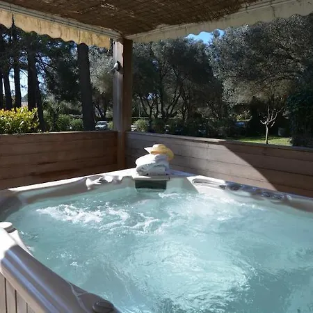 Résidence Hôtelière A Trama Hotel Bonifacio (Corsica)