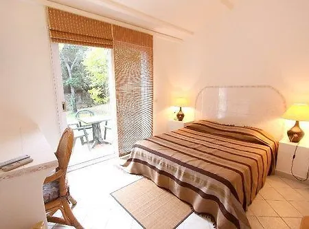 Hoteliere A Trama Bonifacio (Corsica)