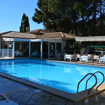 Hoteliere A Trama Bonifacio (Corsica)