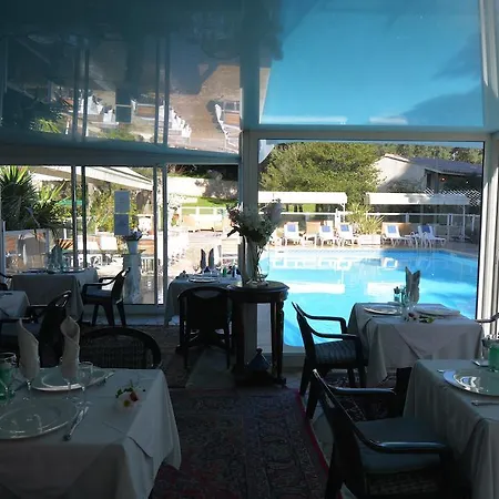 Hoteliere A Trama 3* Бонифачо