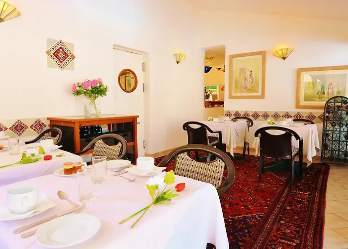 Hoteliere A Trama Bonifacio (Corsica)