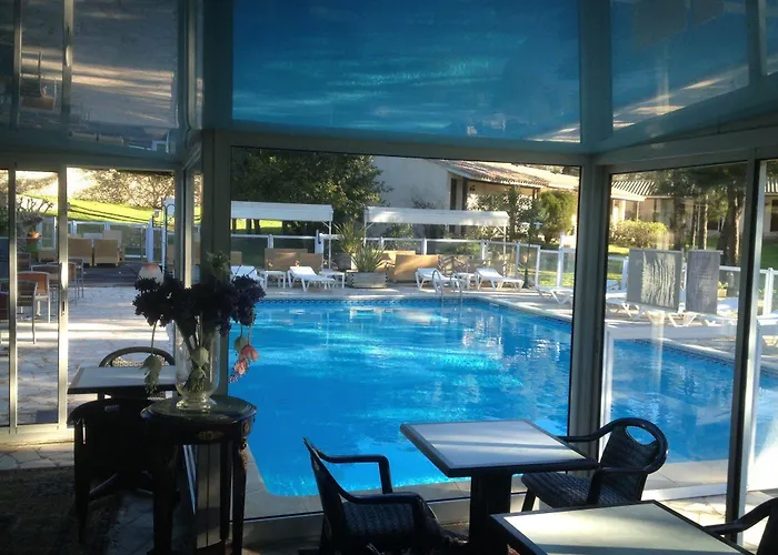 Hotel Hoteliere A Trama